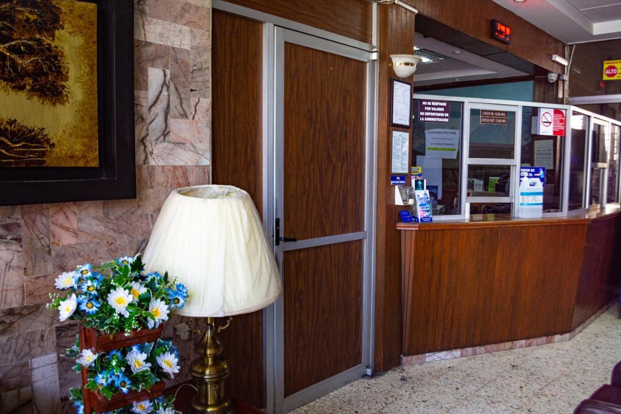 Hotel Guadalajara サン・ルイス・ポトシ エクステリア 写真
