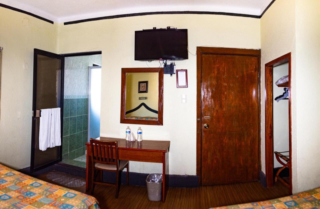 Hotel Guadalajara サン・ルイス・ポトシ エクステリア 写真